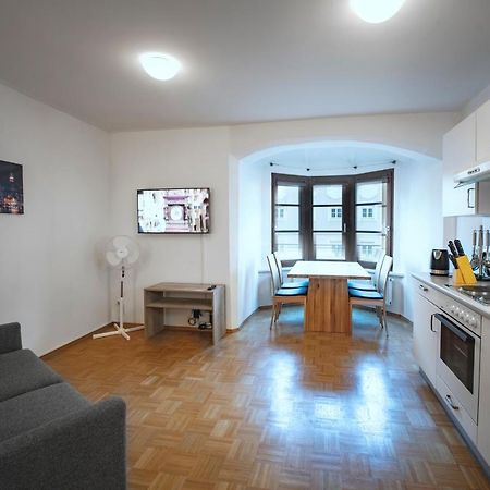 אינסברוק Basic Apartments Downtown מראה חיצוני תמונה