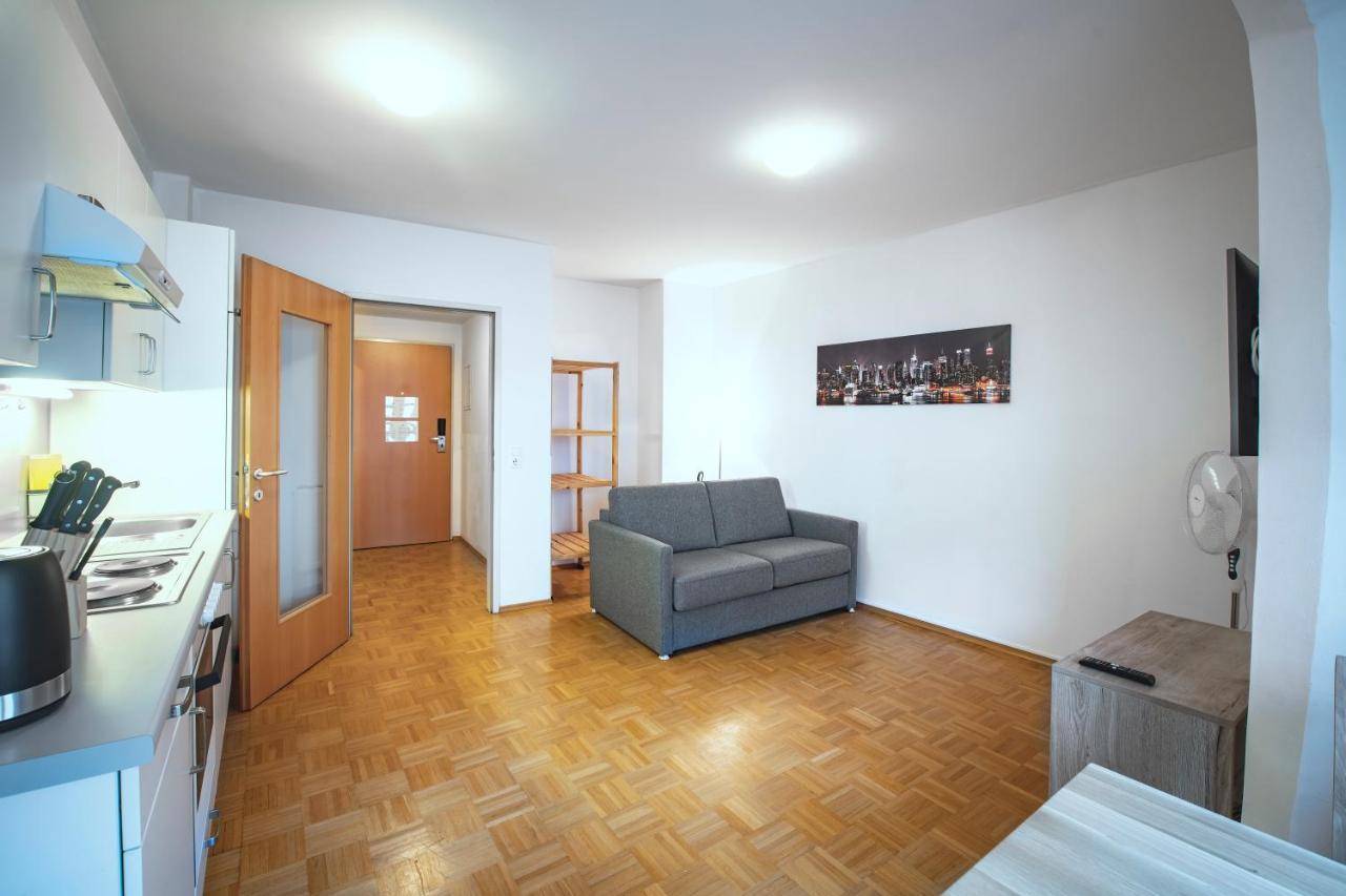 אינסברוק Basic Apartments Downtown מראה חיצוני תמונה