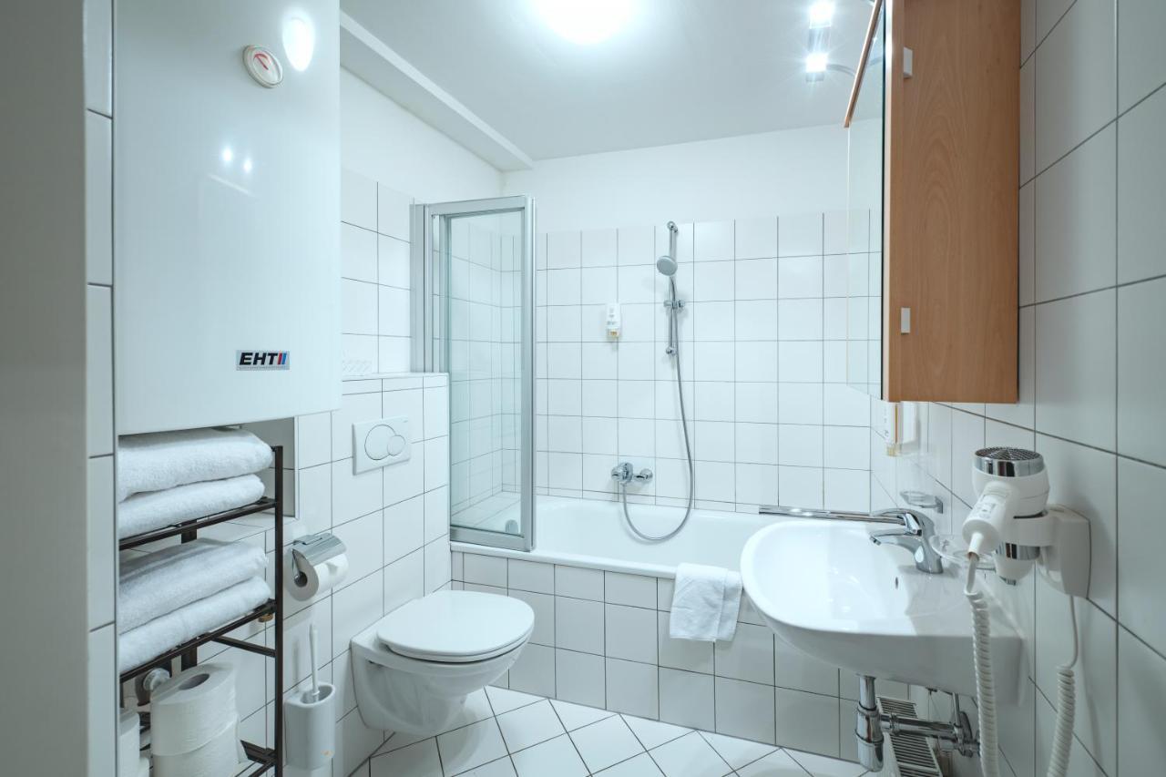 אינסברוק Basic Apartments Downtown מראה חיצוני תמונה