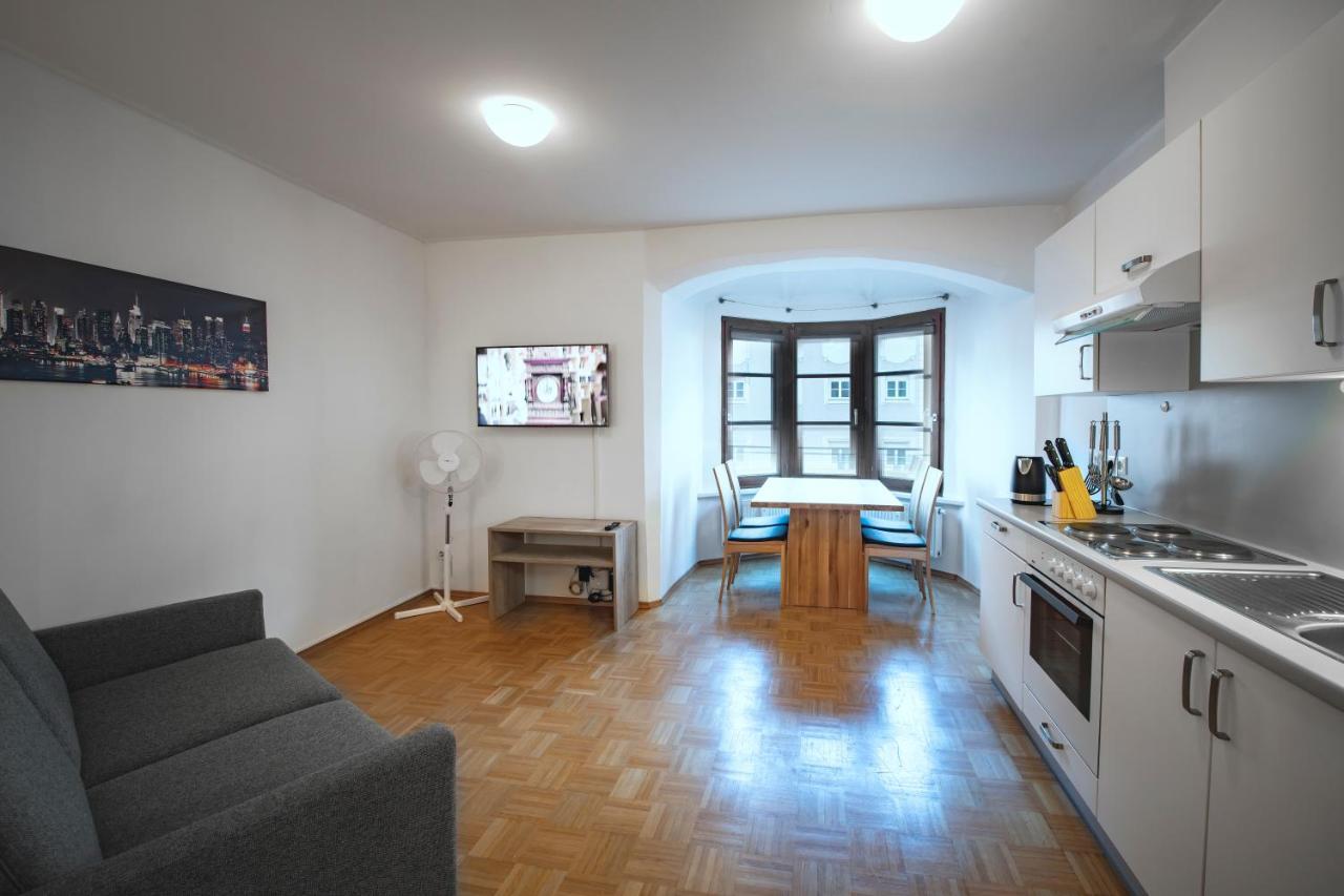 אינסברוק Basic Apartments Downtown מראה חיצוני תמונה